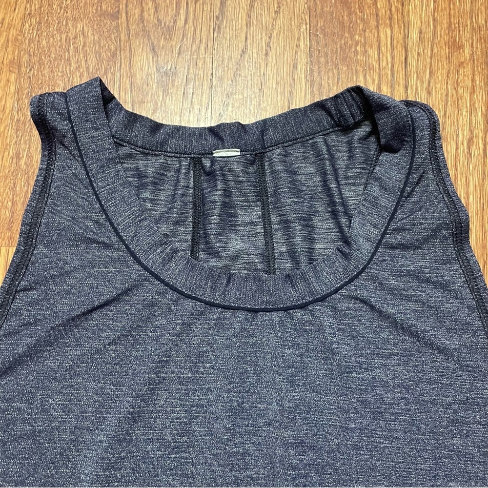 Lululemon Pace Perfect Tank in Heathered Midnight Navy / Midnight Navy - Picture 5 of 14